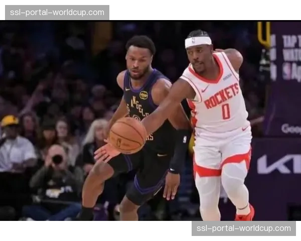 斯马特25分7助5断，湖人防守压制火箭进攻效率